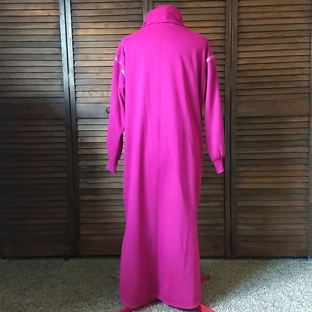 Pullover Robe - Picture 2 of 5